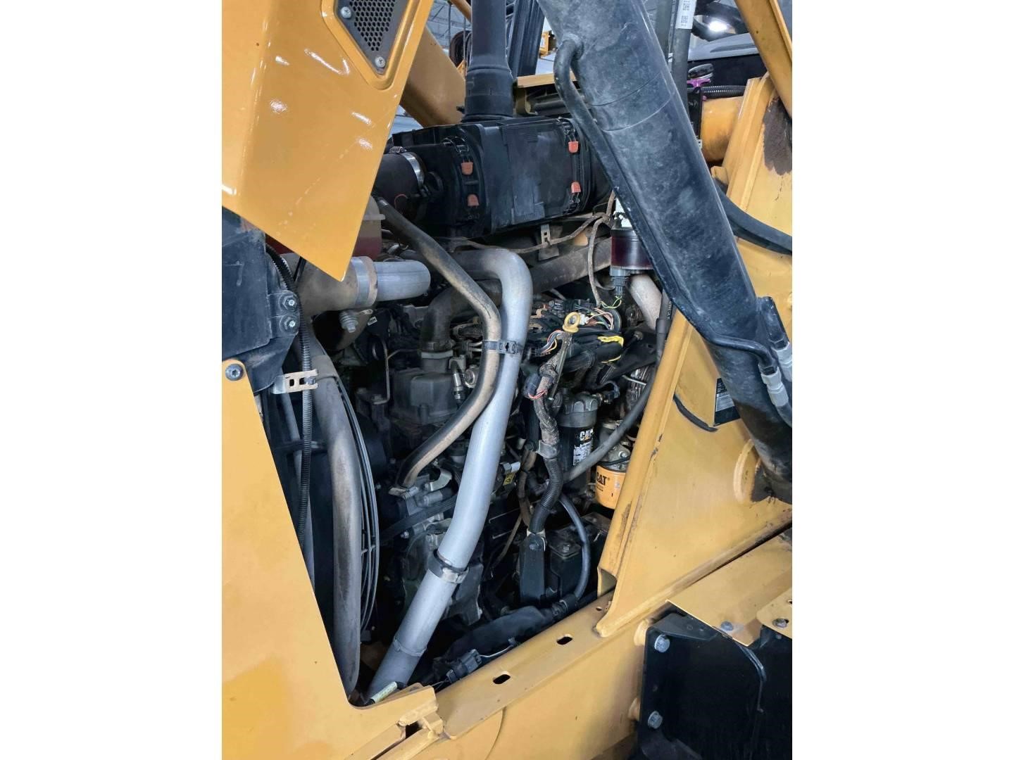 2018 Caterpillar 415F2 IL