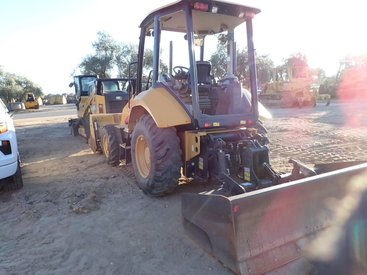 2018 Caterpillar 415F2 IL