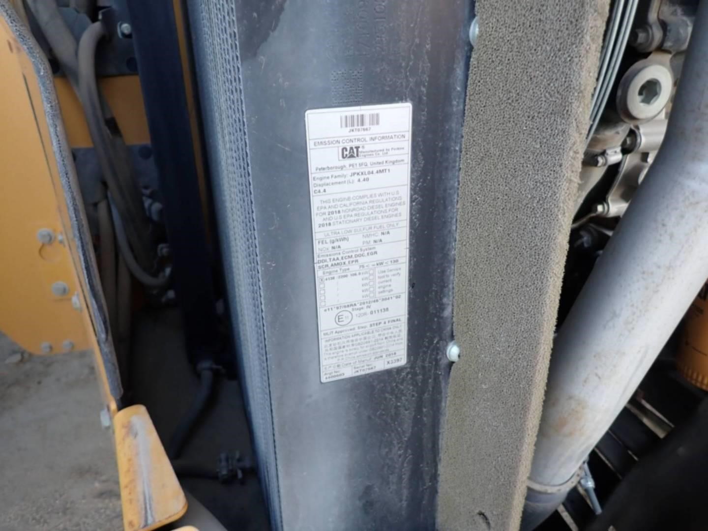2018 Caterpillar TL1055D