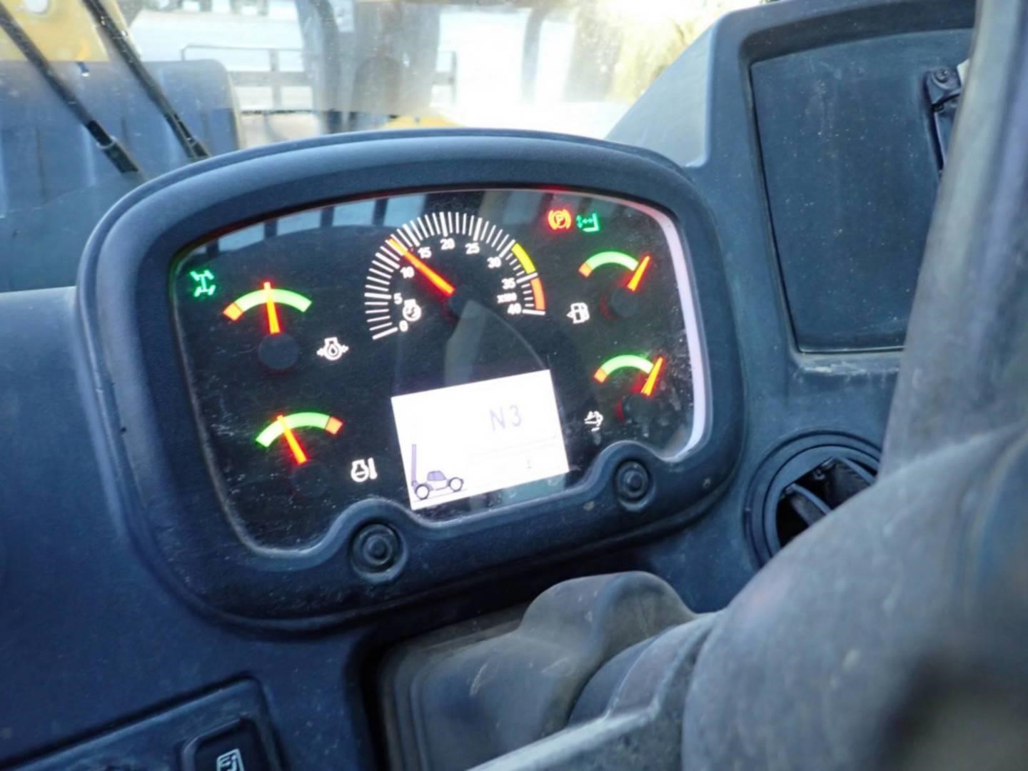 2018 Caterpillar TL1055D
