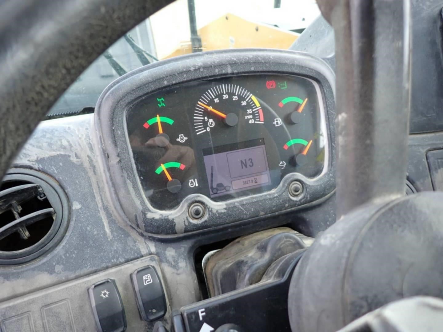 2018 Caterpillar TL1255D