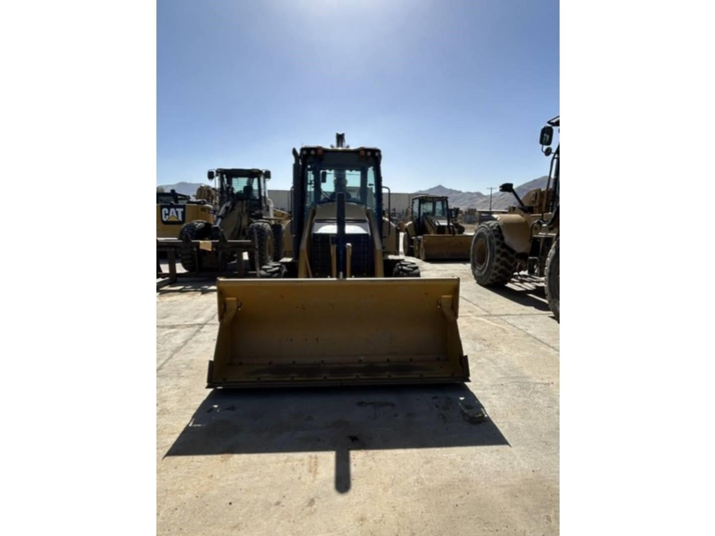 2020 Caterpillar 430F2