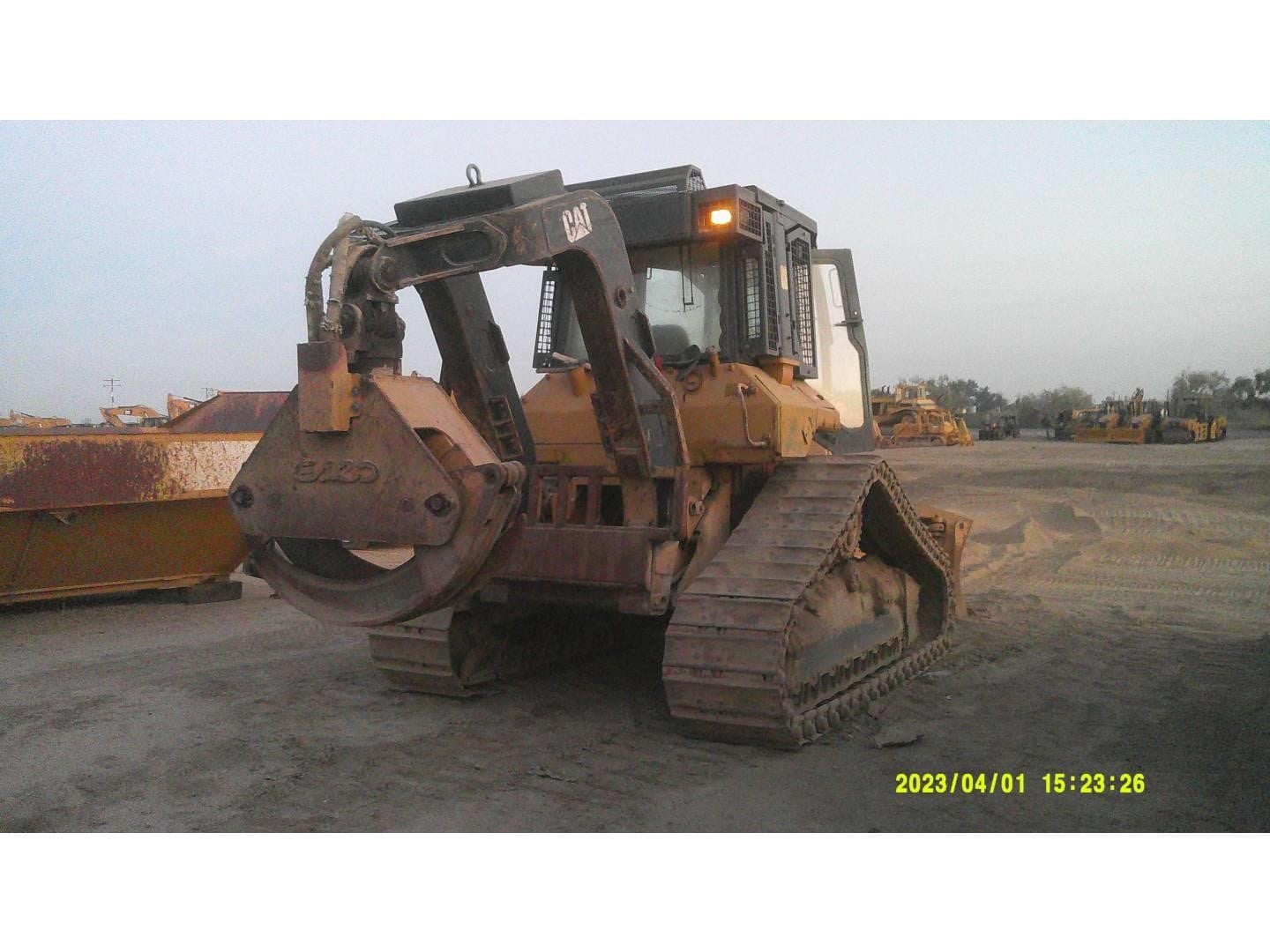 2011 Caterpillar 517 GR
