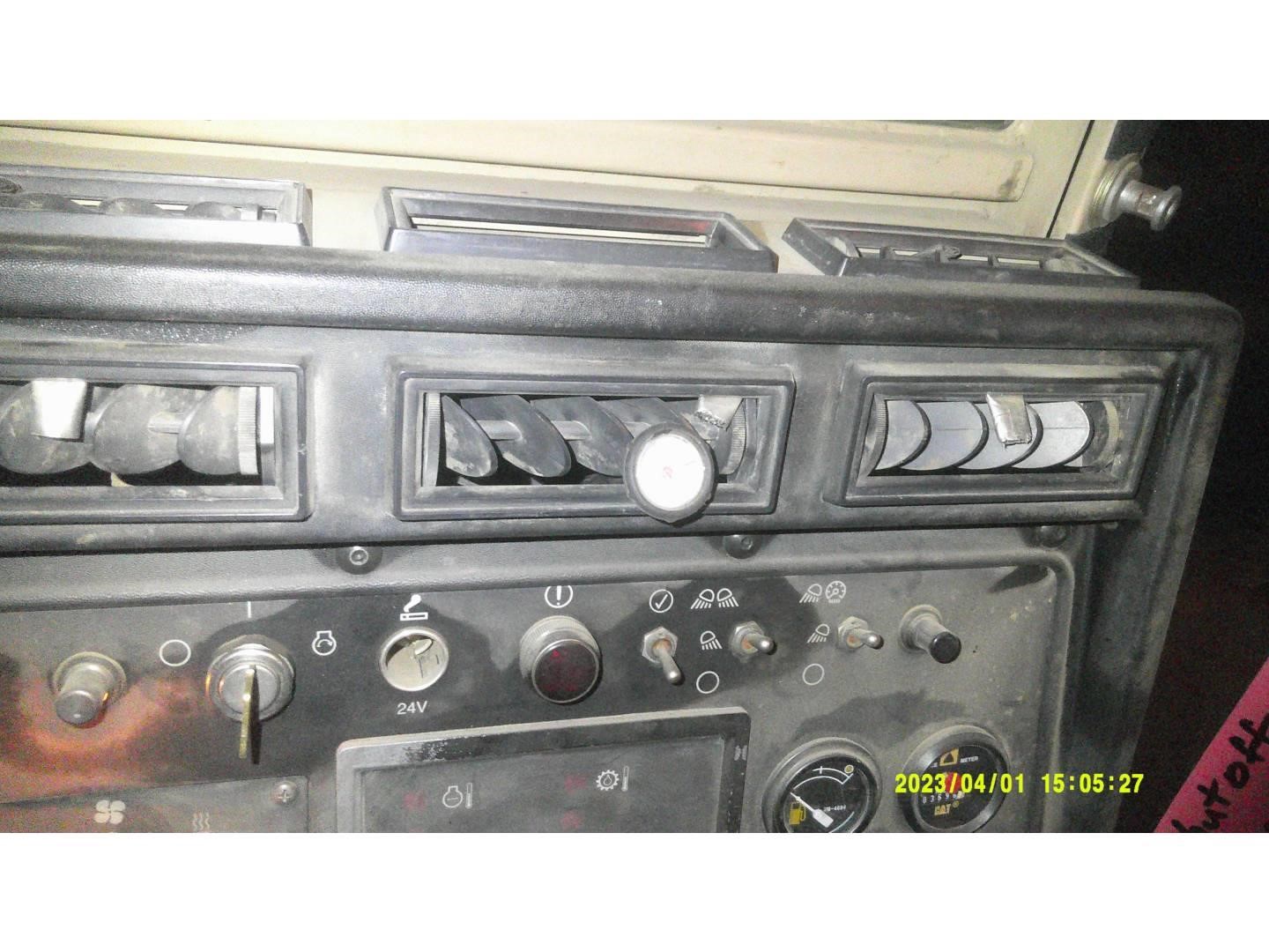 2011 Caterpillar 517 GR