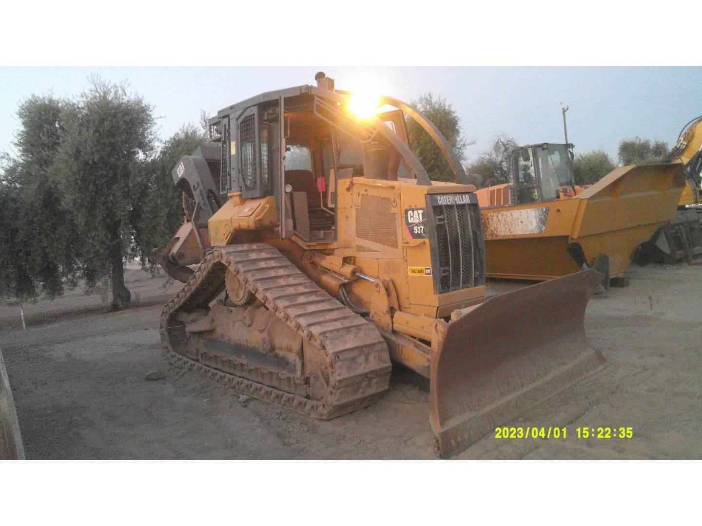 2011 Caterpillar 517 GR