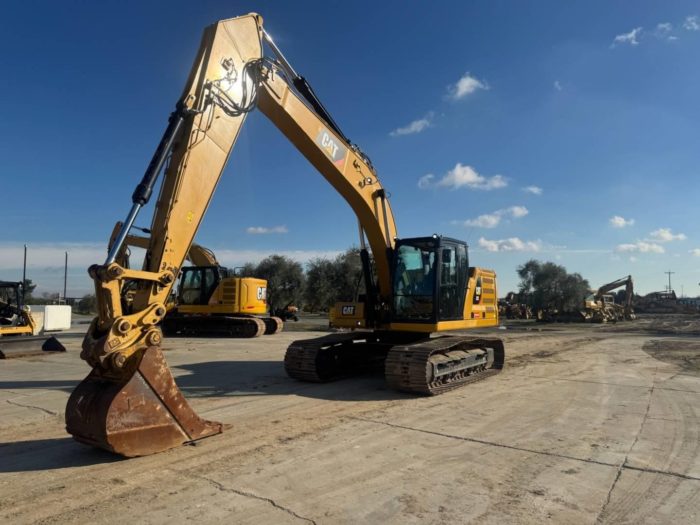 2019 Caterpillar 323