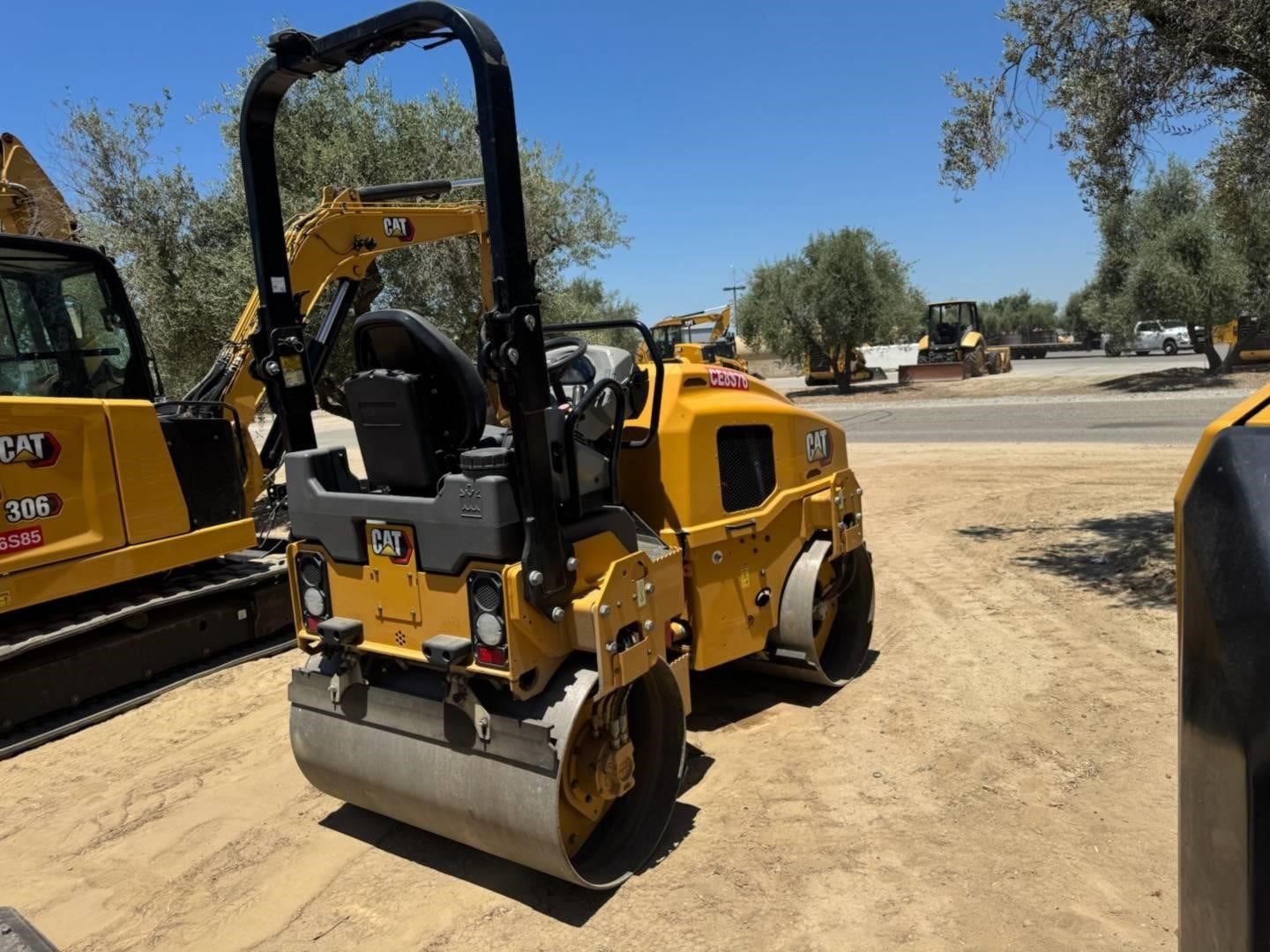 2022 Caterpillar CB2.7 GC