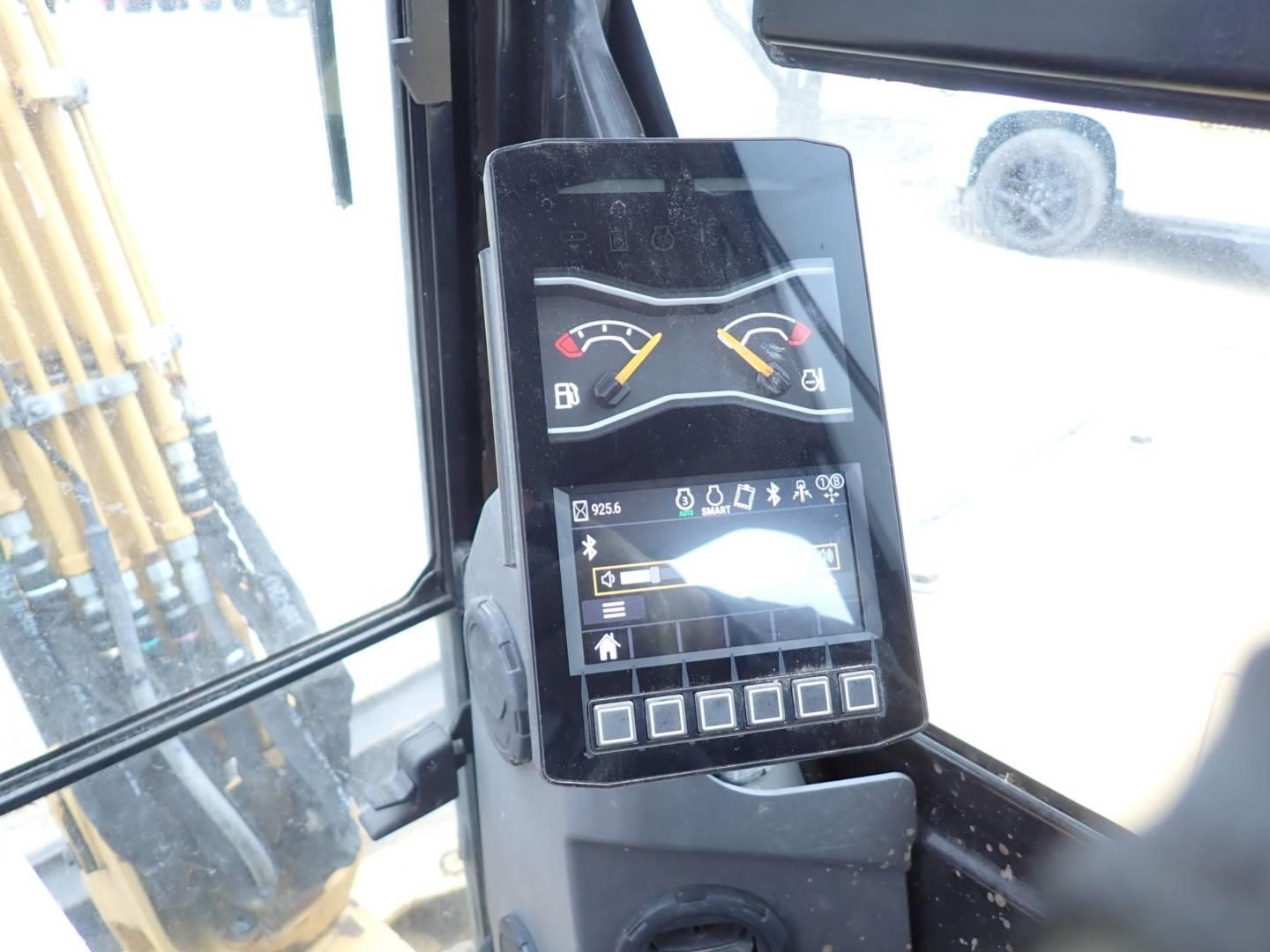 2022 Caterpillar 304
