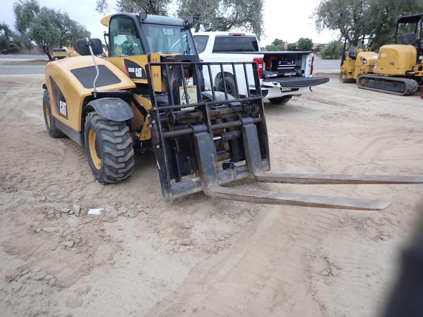 2020 Caterpillar TH255C