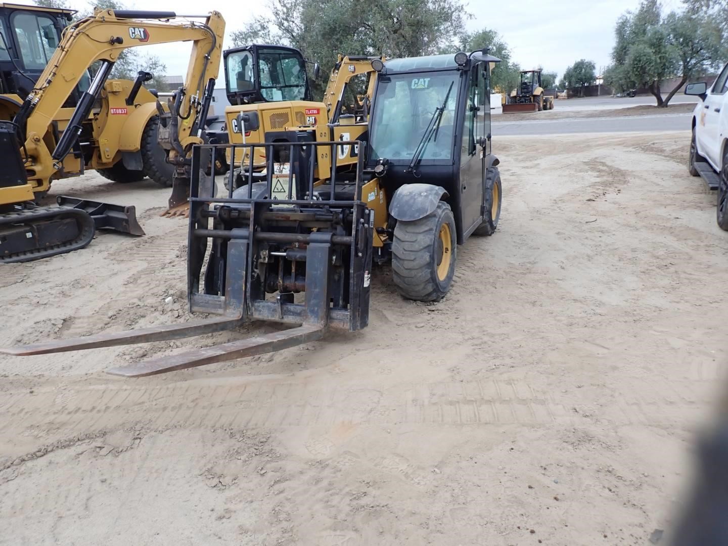 2020 Caterpillar TH255C